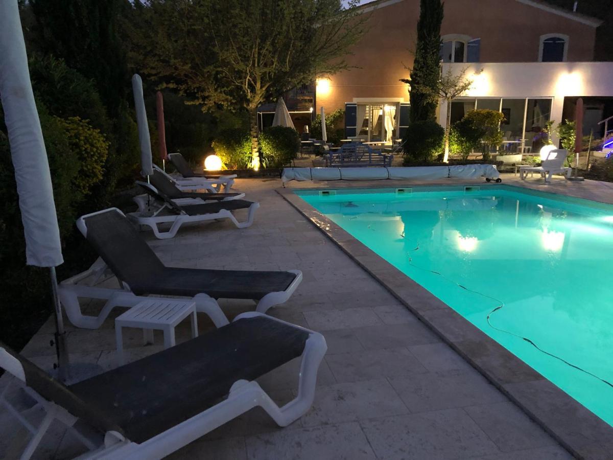 Hotel Le Mas D'Helene Crestet Buitenkant foto