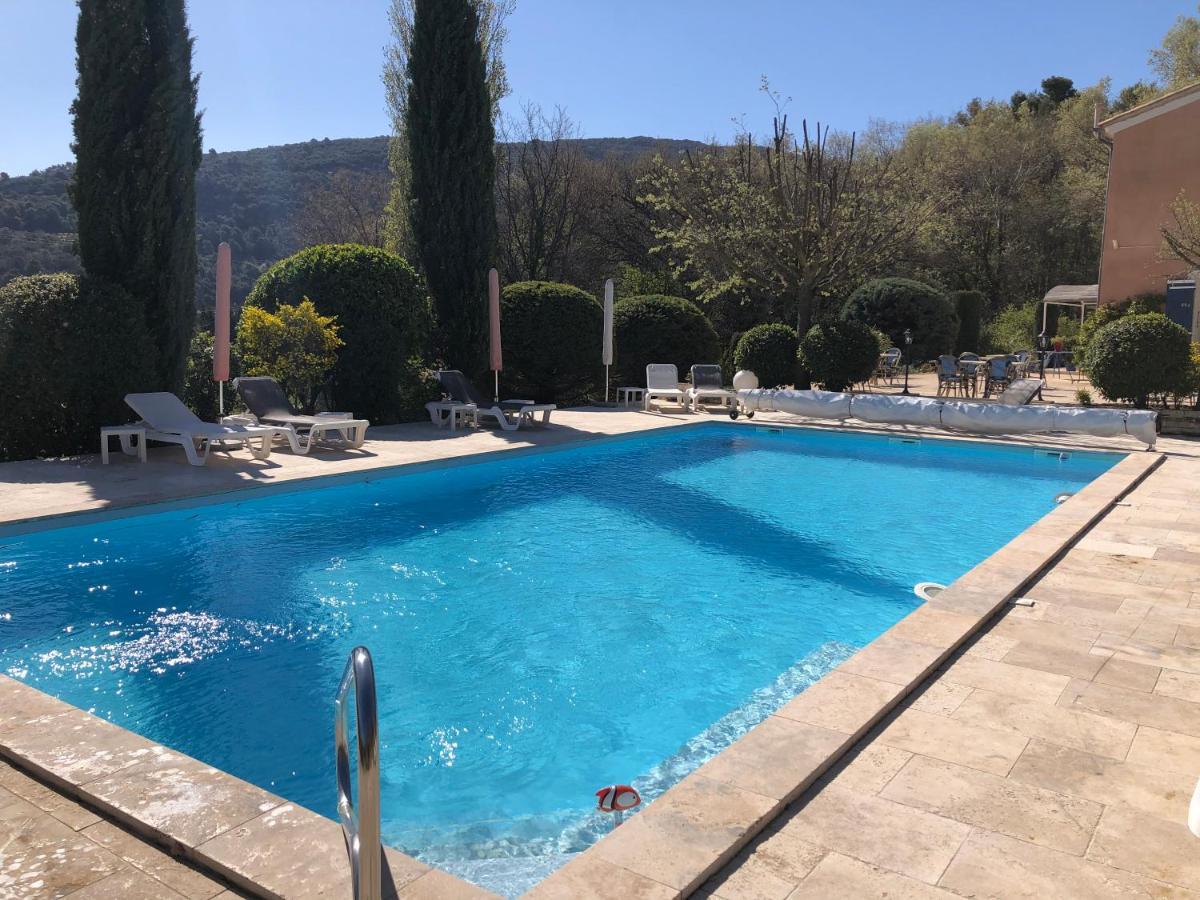 Hotel Le Mas D'Helene Crestet Buitenkant foto