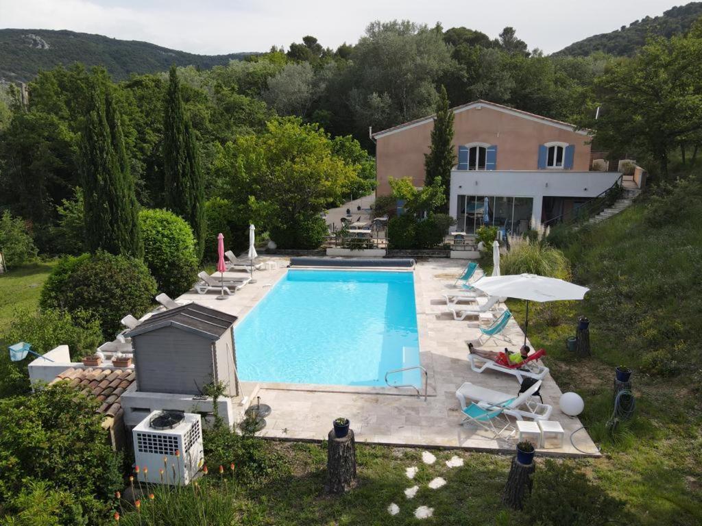 Hotel Le Mas D'Helene Crestet Buitenkant foto